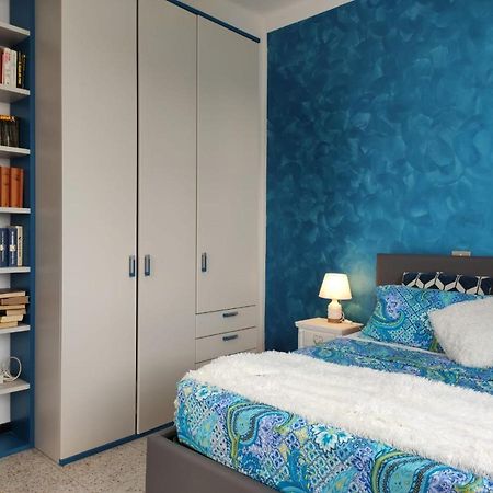 Appartamento Vicino Al Mare Con Parcheggio Riva Ligure Luaran gambar