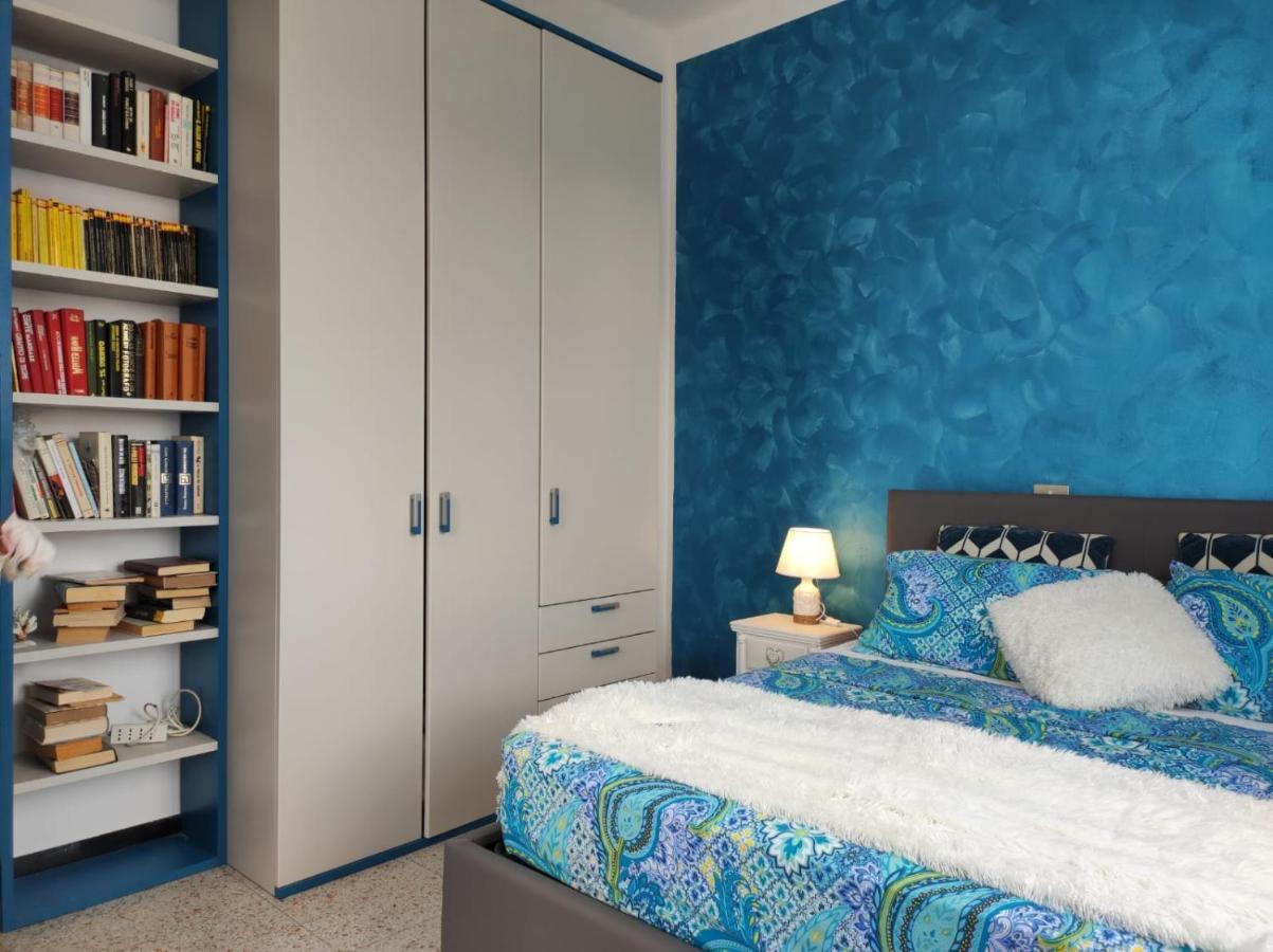 Appartamento Vicino Al Mare Con Parcheggio Riva Ligure Luaran gambar